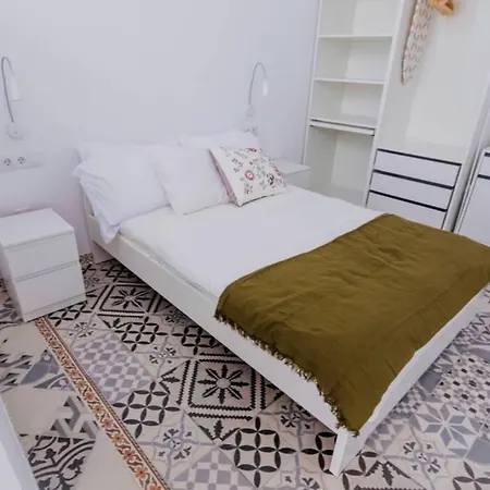 Arenas 3 Apartment