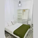 Appartement Arenas 3 *
